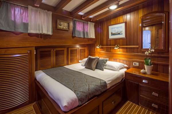 CARPE DIEM 7 Double Cabin CARPE DIEM 7 Double Cabin
