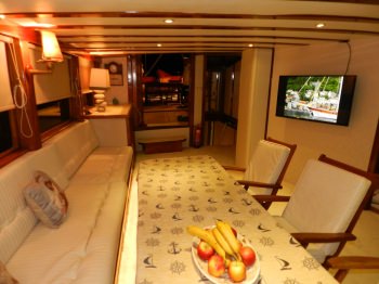 Yacht AKANA 3