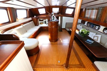 Yacht DAME DES TROPIQUES 2