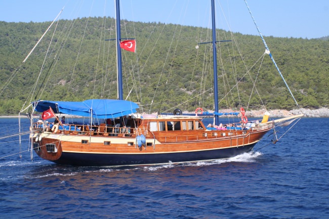 Yacht ARAGON