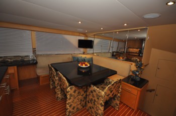 GOLDEN GIRL Galley Dining GOLDEN GIRL Galley Dining