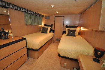 GOLDEN GIRL Port Guest Stateroom GOLDEN GIRL Port Guest Stateroom
