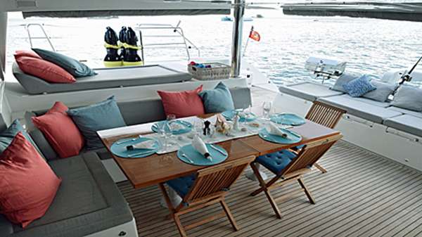 AMAZING Aft Deck Dining AMAZING Aft Deck Dining