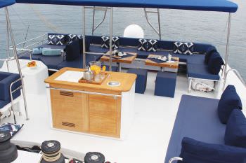 BAMARANDI Flybridge Lounge BAMARANDI Flybridge Lounge