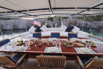 Yacht KANARYAM 2