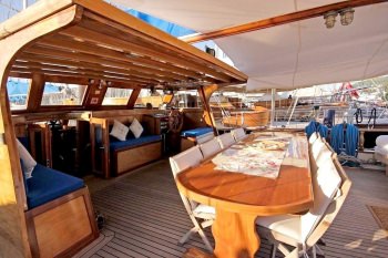 Yacht SYROLANA 3