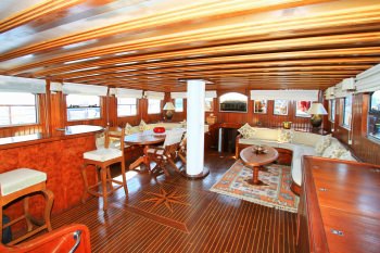 Yacht CEO 3 2
