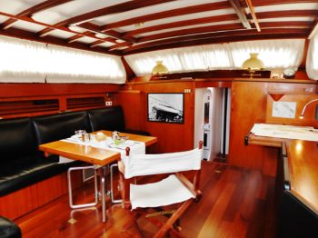 Yacht CADAMA 3