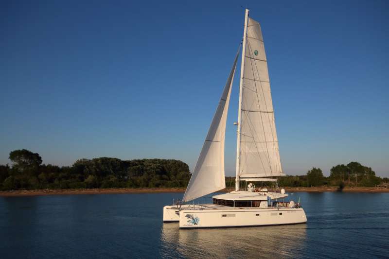 Yacht DENILOS