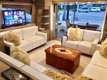 Yacht DR. NO 2