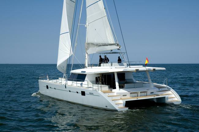 Yacht DEPENDE