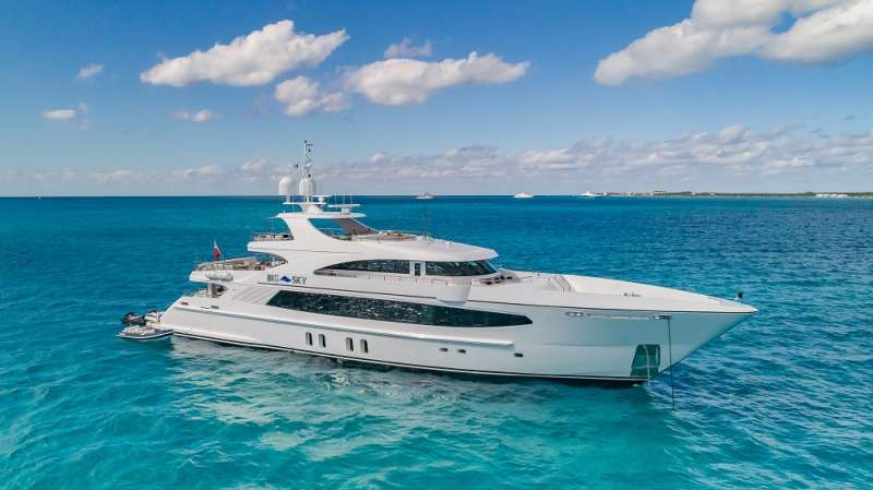 Big Sky, a Bahamas Yacht charter