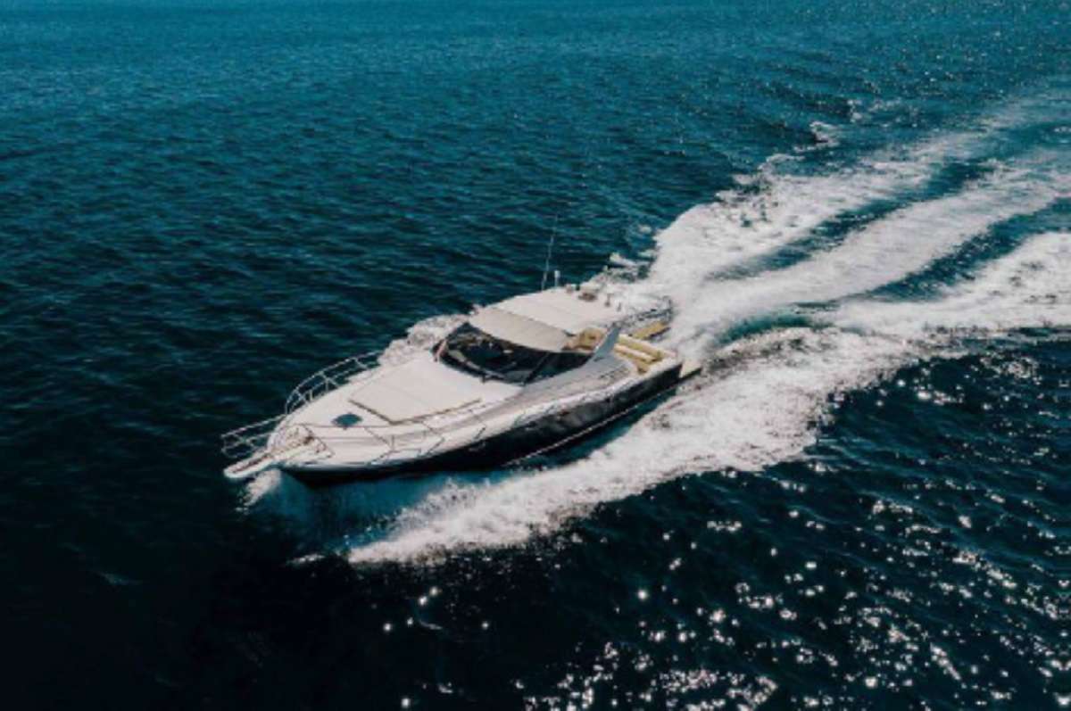 Mojo Superyacht Charter