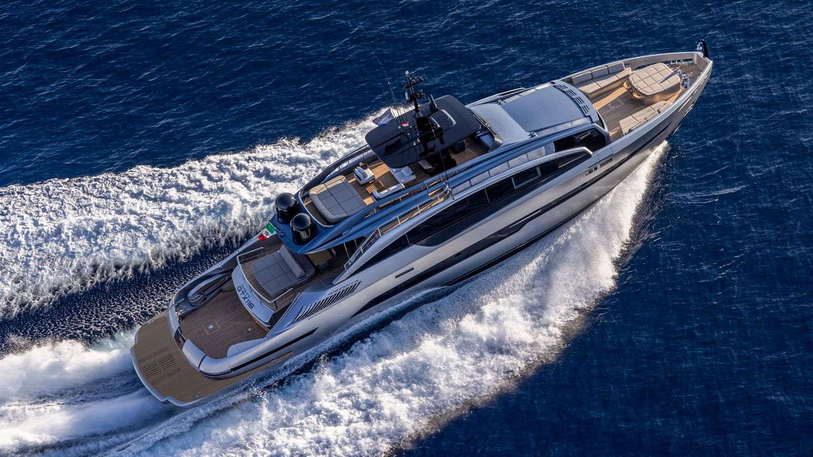 116' Pershing Superyacht Charter