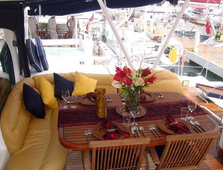 BEST REVENGE 5 Yacht Charter - Cockpit Dining