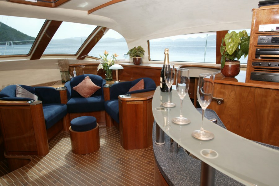 BEST REVENGE 5 Yacht Charter - Salon Bar &amp; Private Seating Area