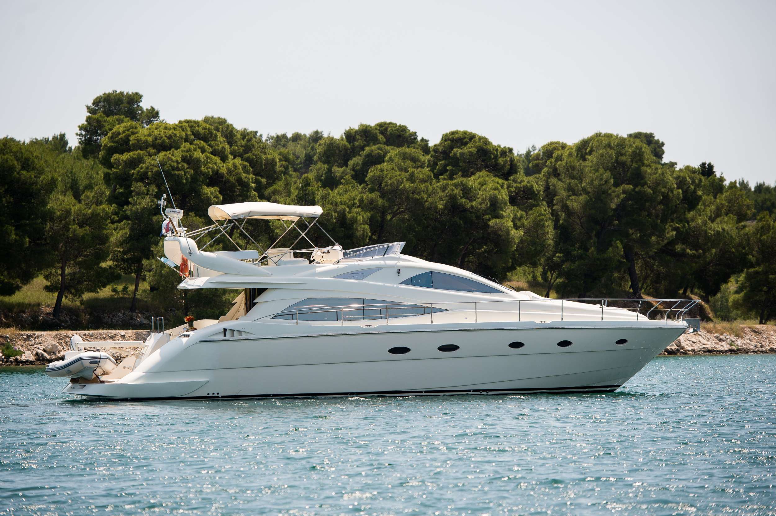 Senza Parola  Superyacht Charter