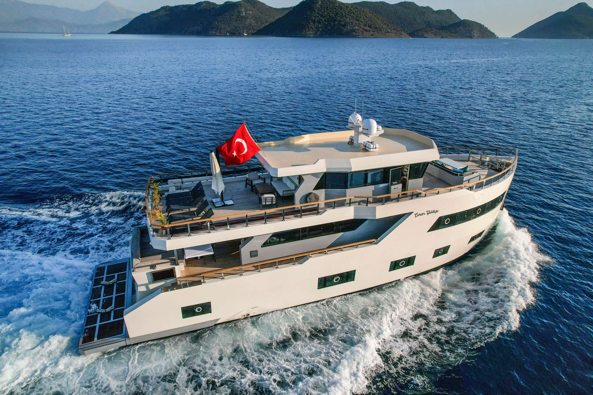 Cinar Yildizi Superyacht Charter