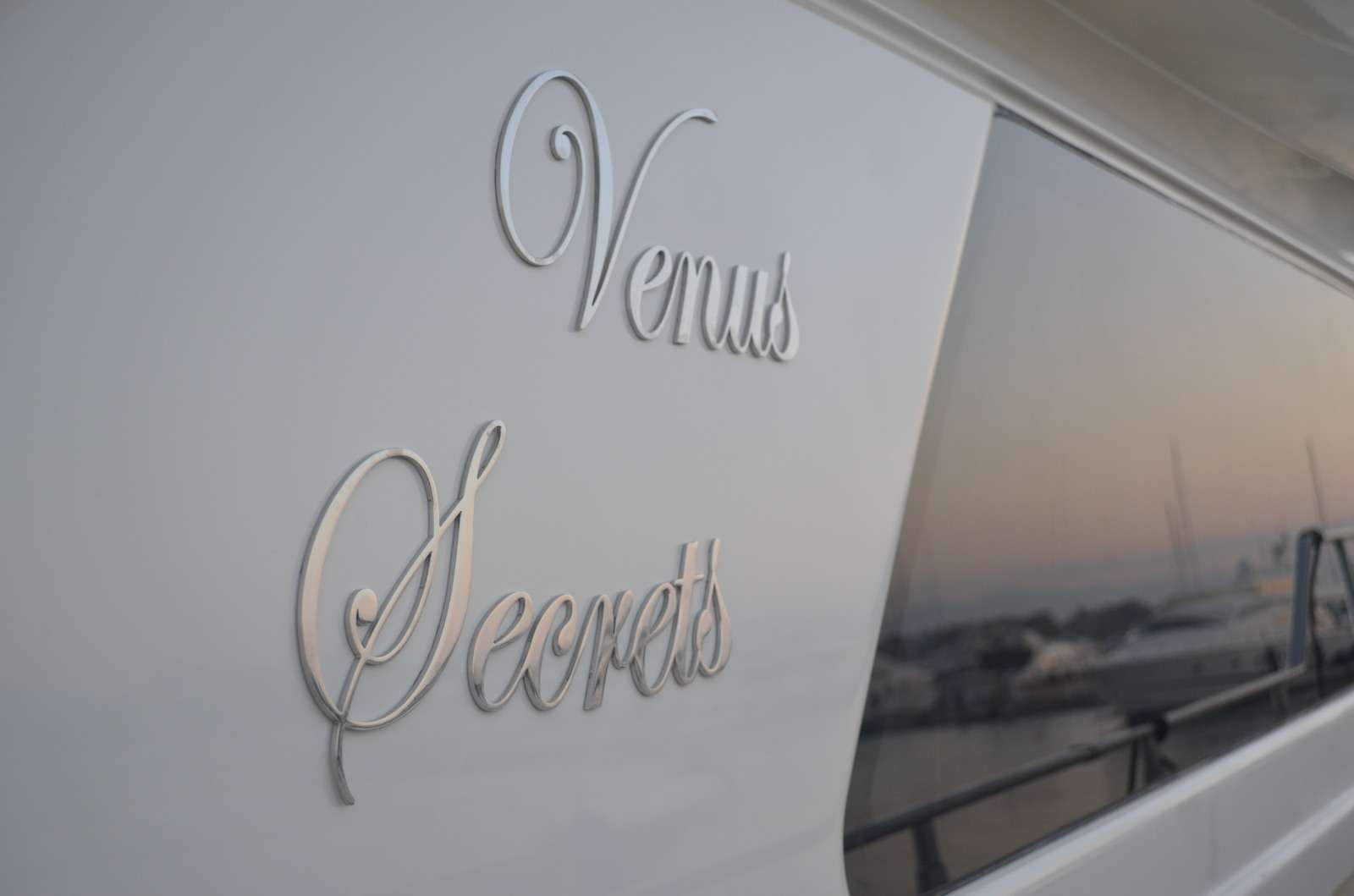 VENUS SECRETS VENUS SECRETS