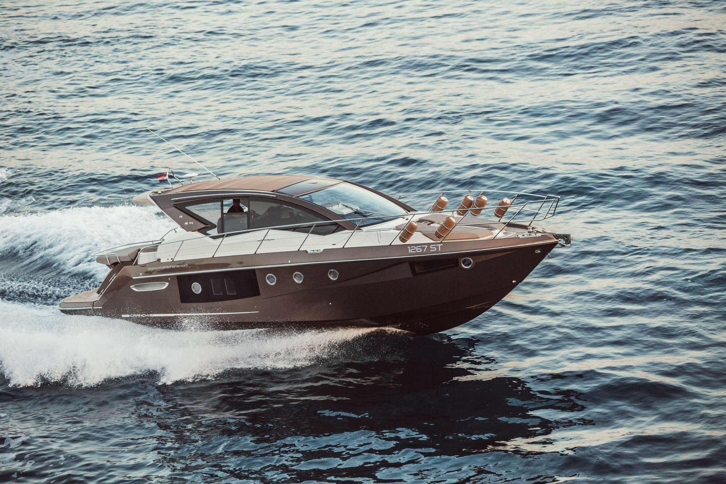 Cranchi M44 Ht - Brown Sugar Superyacht Charter