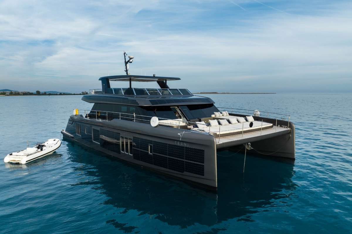 TESNI, a 2025 Sunreef 80 Power Eco created for guests who want space, comfort, and a more conscious way to experience life at sea.

Designed with Sunreef Yachts&rsquo; advanced eco technology and signature craftsmanship, TESNI brings together refined interiors, expansive outdoor areas, and a quiet, effortless cruising experience. She welcomes up to 10 guests in 4 cabins, supported by a dedicated crew of 4.

Her layout is made for relaxed charter living, with generous spaces for dining, sunbathing, entertaining, and unwinding throughout the day. Guests can enjoy open-air meals on the flybridge, slow afternoons in the deck jacuzzi, sunset drinks by the bar, or easy access to the sea from the swim platform.

With her solar power integration, spacious flybridge, foredeck lounge, alfresco dining areas, deck jacuzzi, and wide selection of water activities, TESNI offers a modern luxury charter experience shaped around comfort, connection, and time on the water.
