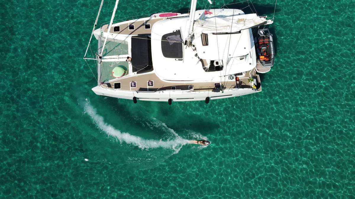 Triwing Carida - Winter Caribbean Virgin Islands (US/BVI), Caribbean Leewards, Caribbean Windwards, Caribbean Virgin Islands (US), Caribbean Virgin Islands (BVI)