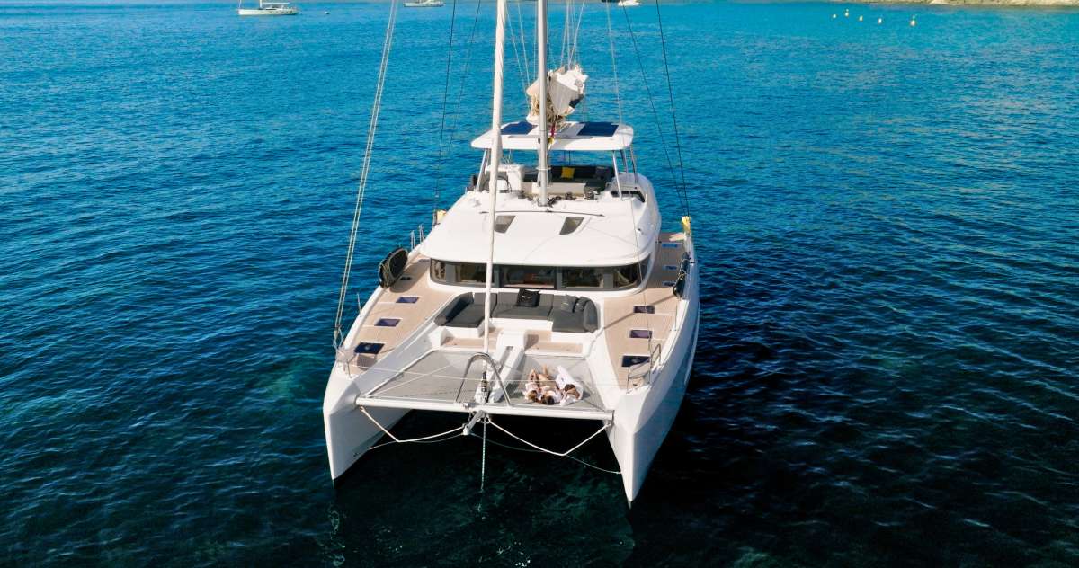 Triwing Carida - Winter Caribbean Virgin Islands (US/BVI), Caribbean Leewards, Caribbean Windwards, Caribbean Virgin Islands (US), Caribbean Virgin Islands (BVI)