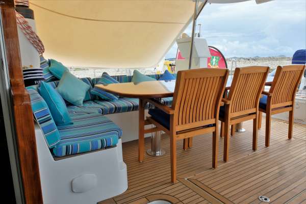 Aft deck and alfresco dining area