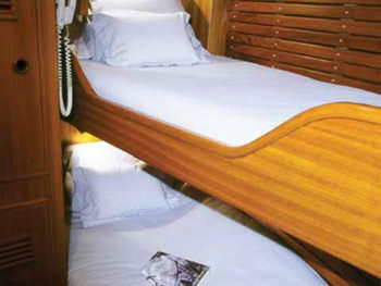 MELINKA Yacht Charter - Guest Cabin