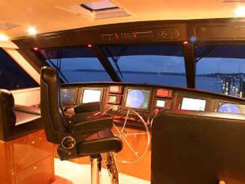 PRIORITY Yacht Charter - Pilothouse