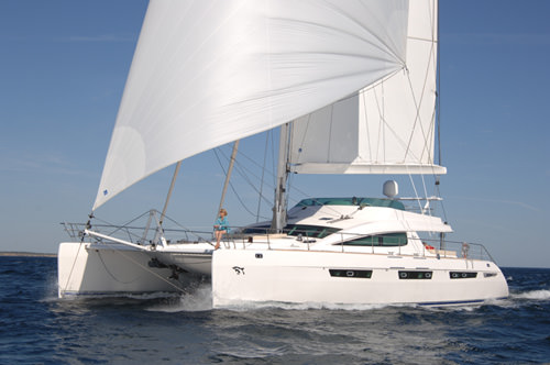 Yacht Charter MATAU | Ritzy Charters