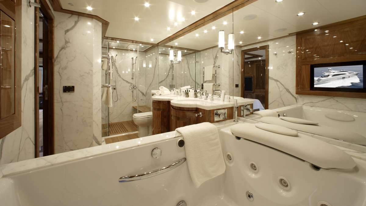 Master Suite Bath 