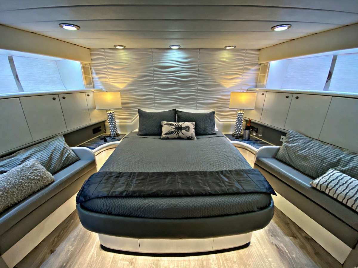 Forward Queen Stateroom w/ensuite bath