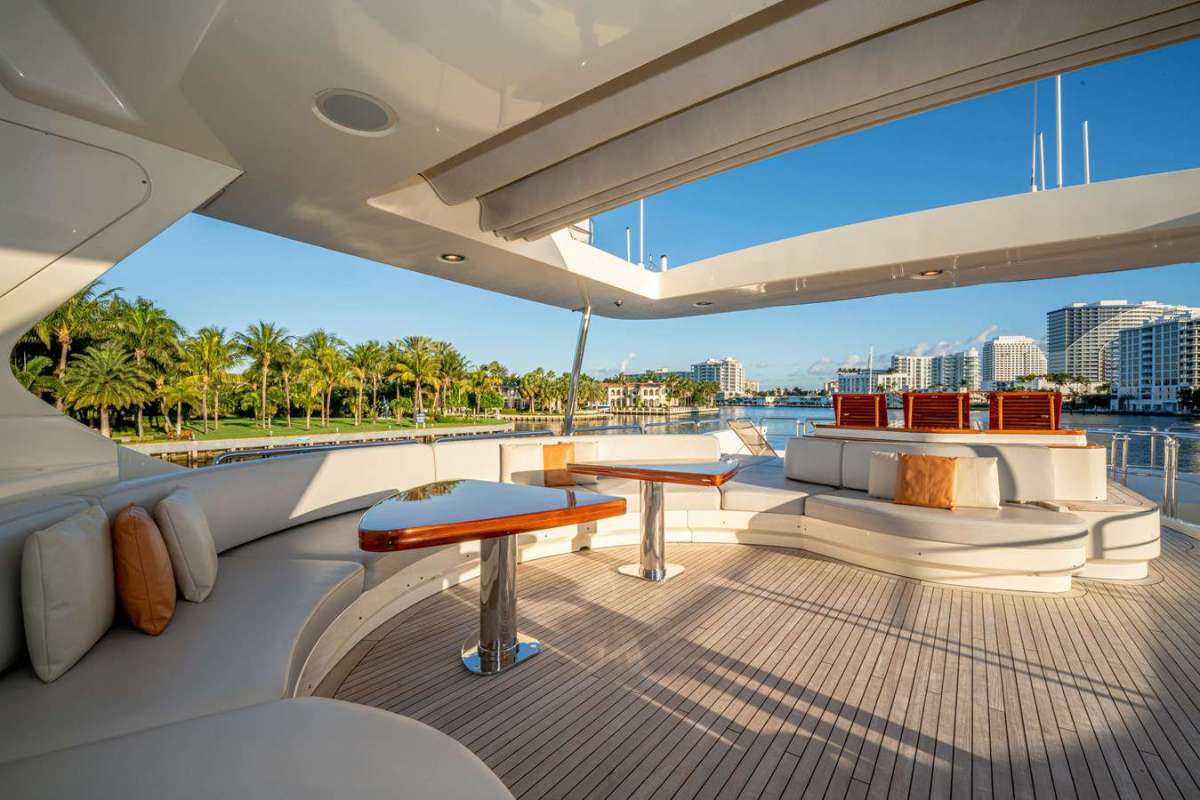 Yacht Pic 10