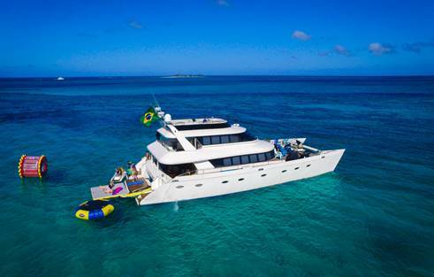 yacht charter atlantis bahamas