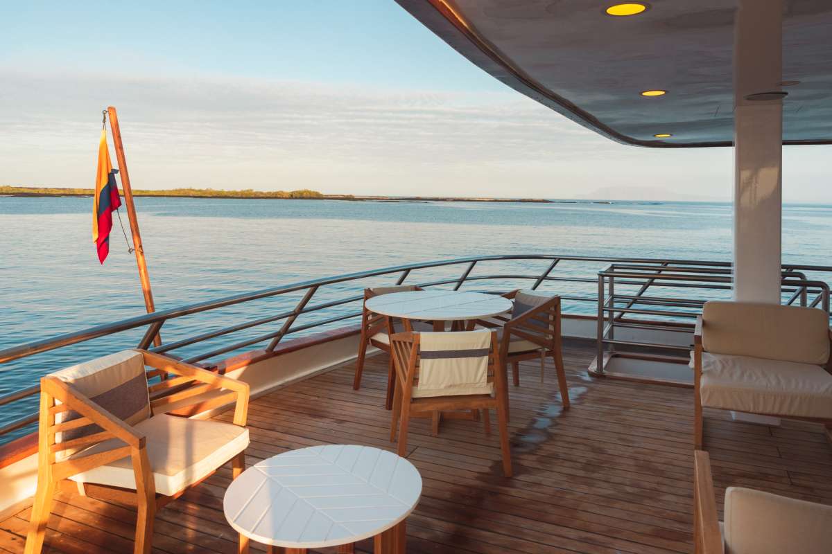 Galapagos Sea Star Yacht