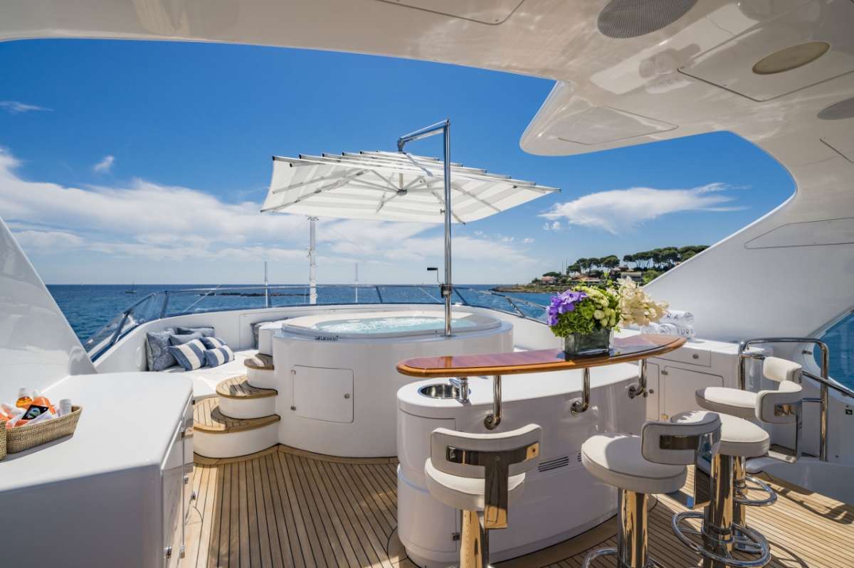 Yacht Pic 15