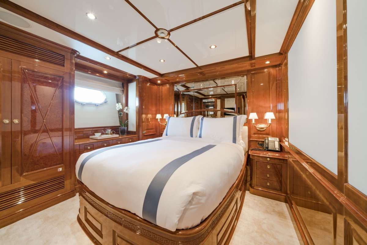 Yacht Pic 7