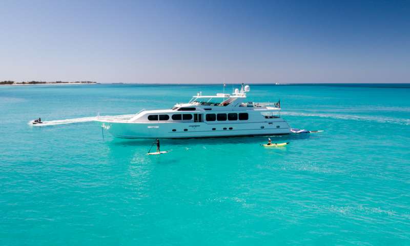 Crewed Yacht Charters In Florida Boatsatsea Com