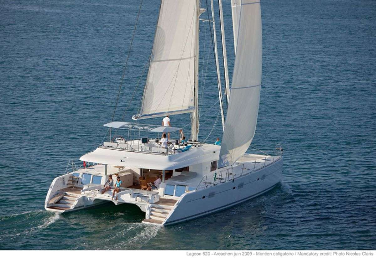 62′ Lagoon DREAM LAGOON 620 For Charter