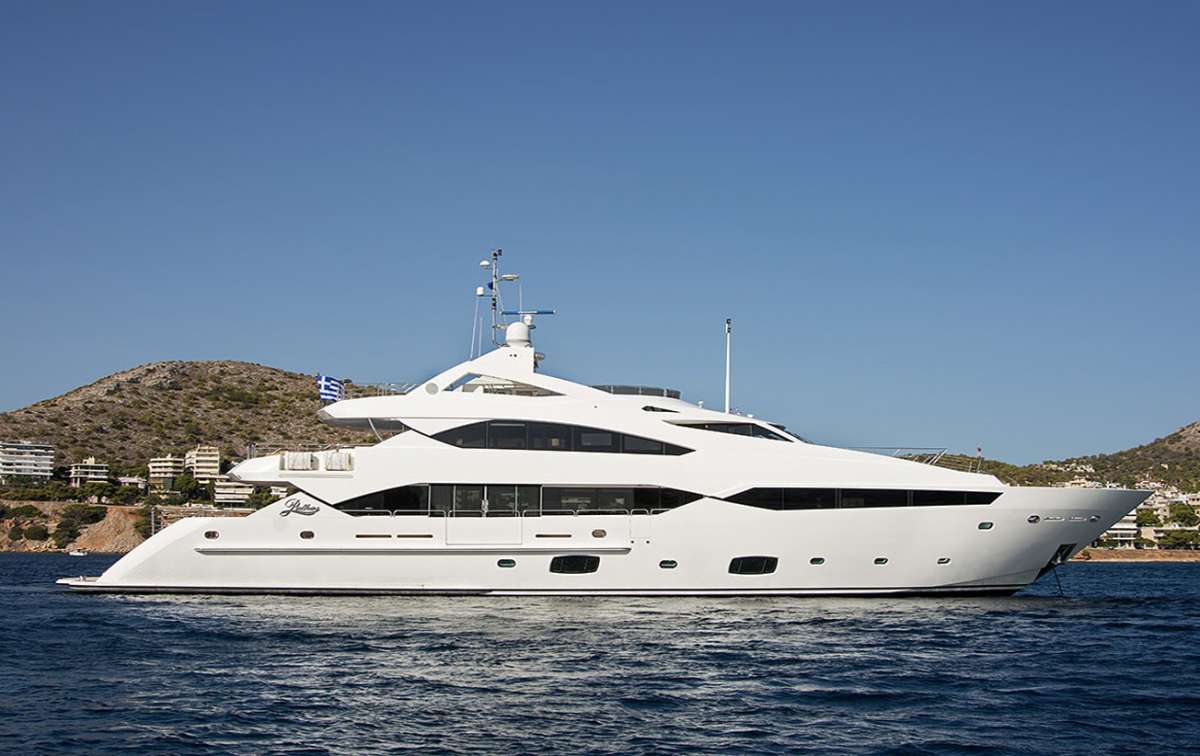 Yacht PATHOS