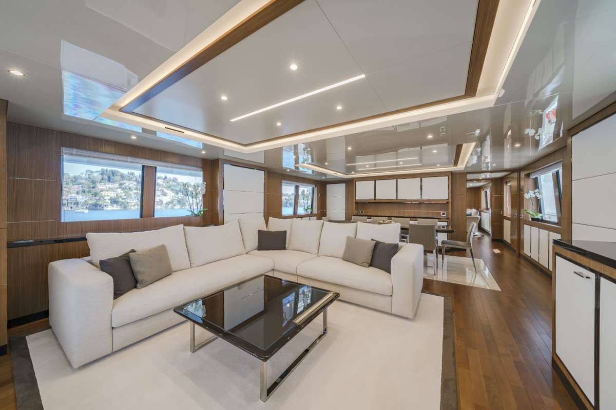 FIORENTE - Main salon - 2018