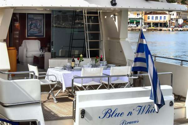 Blue N' White Blue N' White