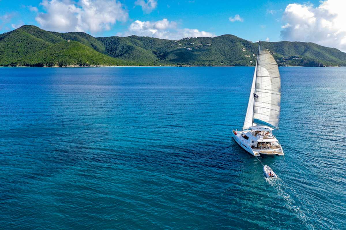 BVI Catamaran Dolphin Daze