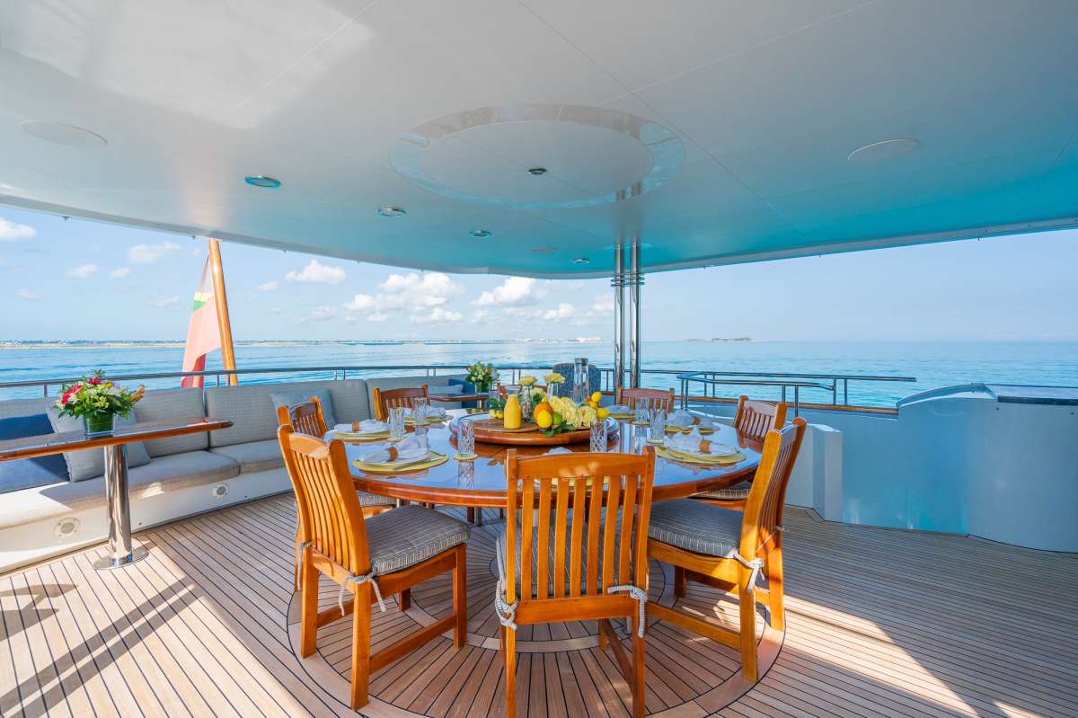 Main Deck Dining