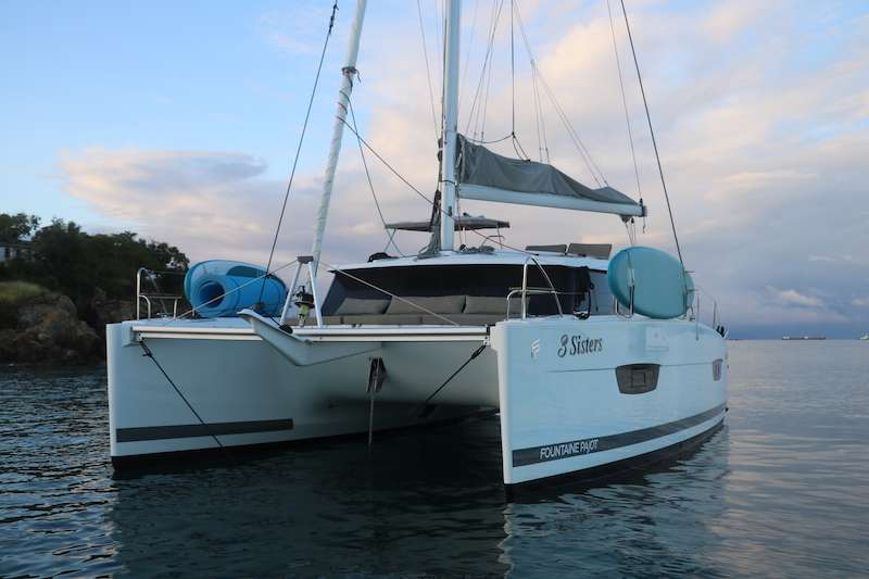 3 SISTERS Yacht Charter - Ritzy Charters
