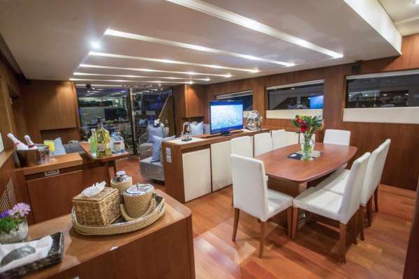 Dinning Area & Galley