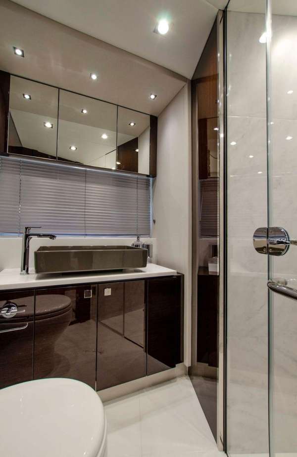 Vip stateroom head