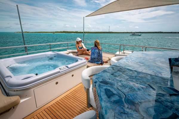 Sun Deck with Jacuzzi and Bar