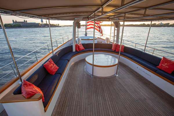 Great Aft Deck